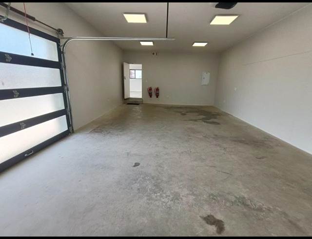 BUSINESS PROPERTY TO RENT IN HALFWAY HOUSE