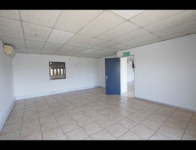 1,607M² WAREHOUSE TO LET IN HOOGLAND