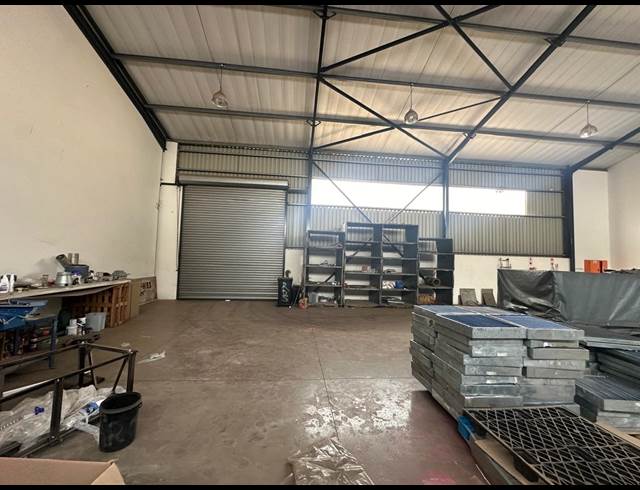 550M² WAREHOUSE TO LET IN MOREHILL