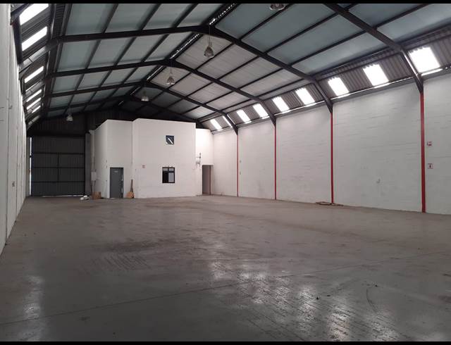 500M² WAREHOUSE RENTED IN KILLARNEY GARDENS
