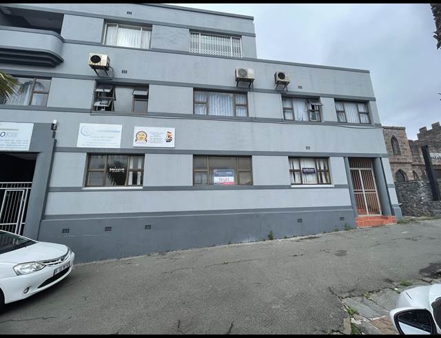 135M² OFFICE RENTED IN QUIGNEY