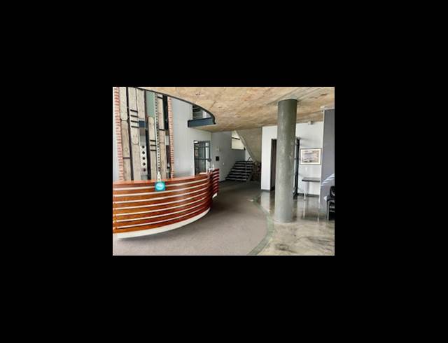2,413M² WAREHOUSE TO LET IN CAPRICORN
