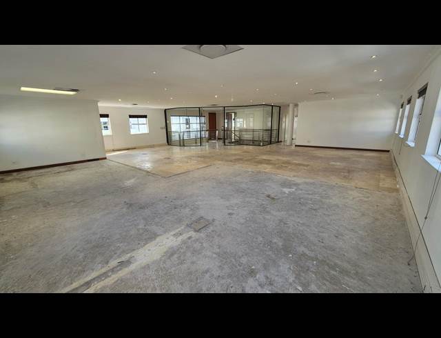 383M² OFFICE TO LET IN WESTLAKE