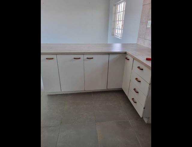 3 BEDROOM PROPERTY TO RENT IN PETERSFIELD