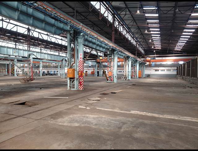 12,000M² FACTORY TO LET IN CLAYVILLE