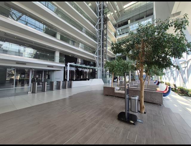 1,093M² OFFICE TO LET IN SANDTON CENTRAL