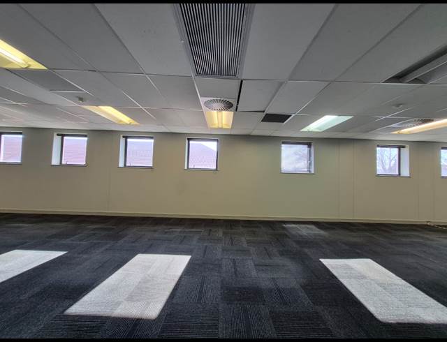 725M² OFFICE TO LET IN WAVERLEY