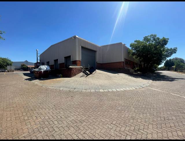 3,189M² WAREHOUSE TO LET IN RANDJESPARK
