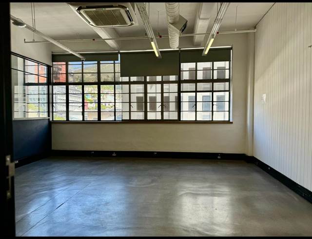 829M² OFFICE TO LET IN CAPE TOWN CITY CENTRE