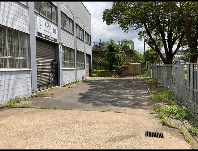 400M² WAREHOUSE TO LET IN WESTMEAD