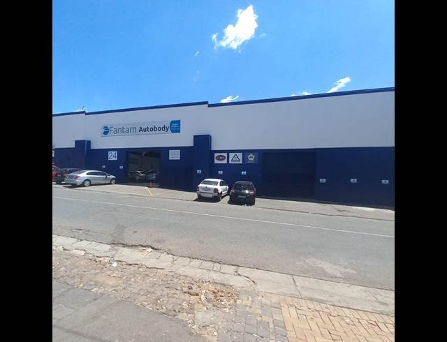 1,200M² WAREHOUSE TO LET IN CITY WEST