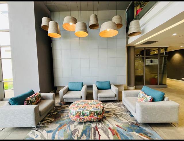 1,160M² OFFICE TO LET IN WATERFALL