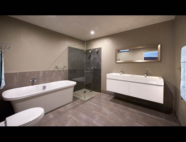 2 BEDROOM APARTMENT TO LET IN SANDOWN