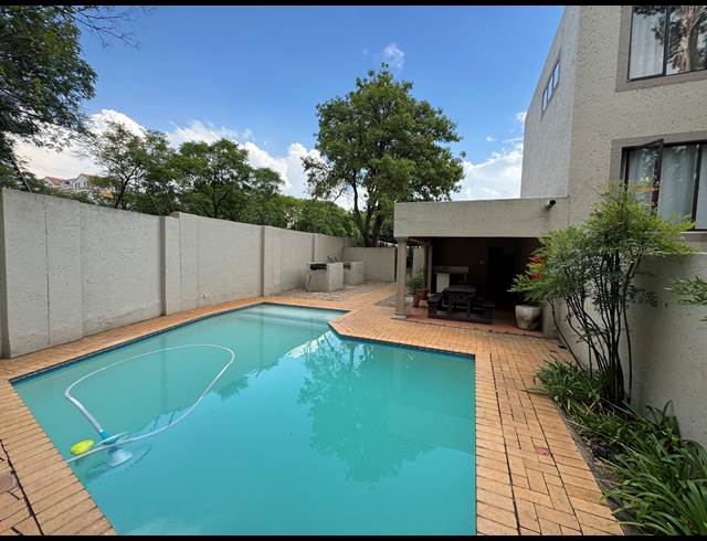 1 BEDROOM APARTMENT RENTED IN BRYANSTON