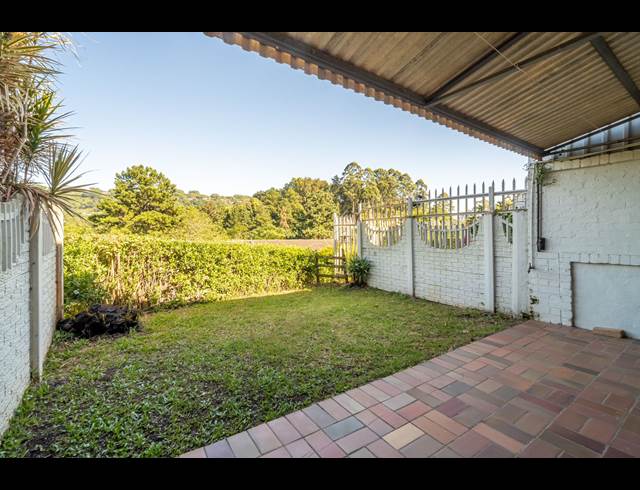 2 BEDROOM PROPERTY TO RENT IN HILLCREST CENTRAL