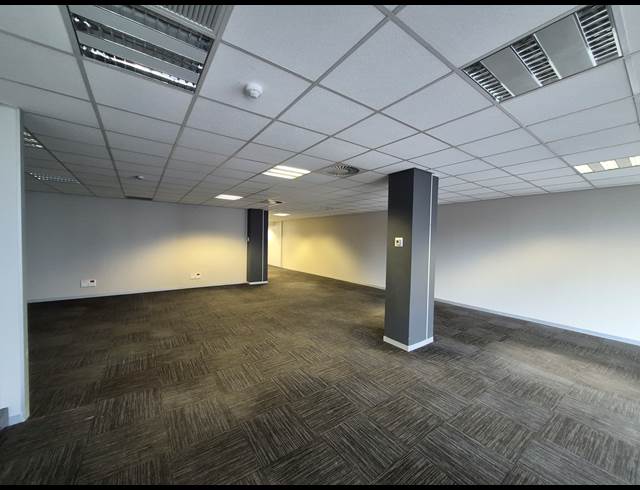 187M² OFFICE TO LET IN SANDTON CENTRAL
