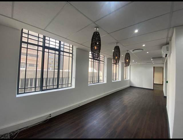 340M² OFFICE TO LET IN CAPE TOWN CITY CENTRE