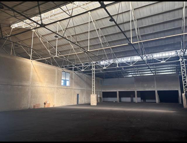 2,700M² WAREHOUSE TO LET IN ALBERTON NORTH