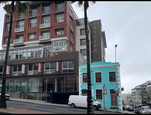 205M² RETAIL TO LET IN DE WATERKANT