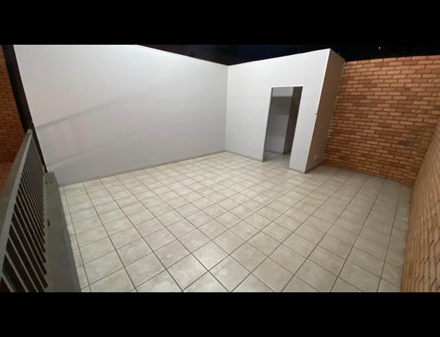 271M² WAREHOUSE TO LET IN HENNOPSPARK