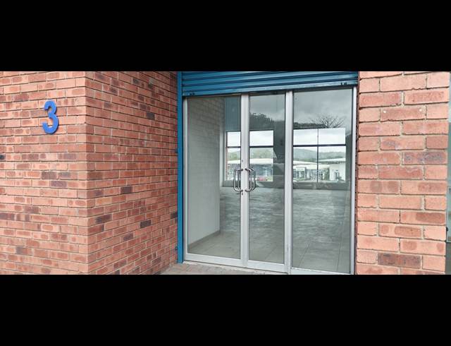 125M² RETAIL TO LET IN RIVERSIDE INDUSTRIAL PARK