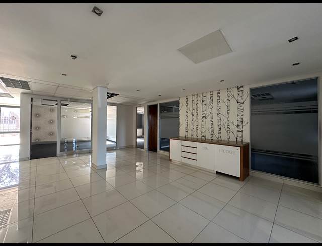 311M² OFFICE TO LET IN SANDTON CENTRAL