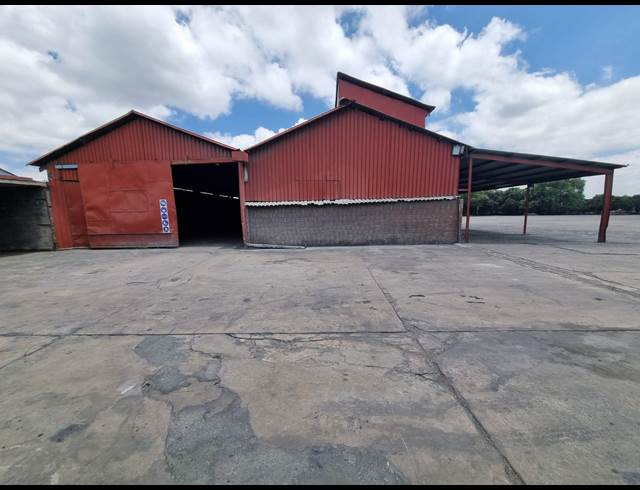 4,000M² WAREHOUSE TO LET IN VULCANIA