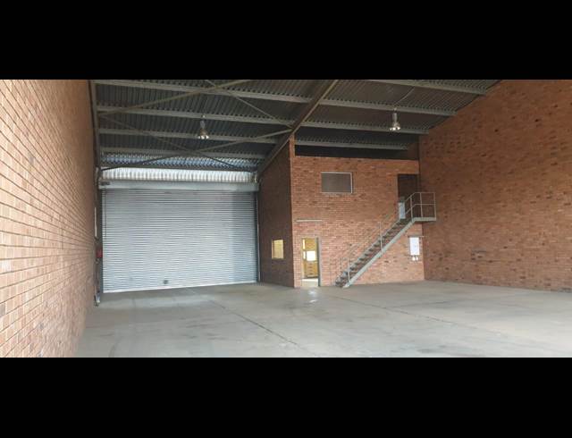319M² WAREHOUSE TO LET IN BRENTWOOD PARK
