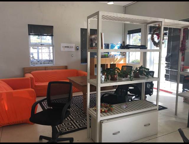188M² OFFICE TO LET IN WESTLAKE