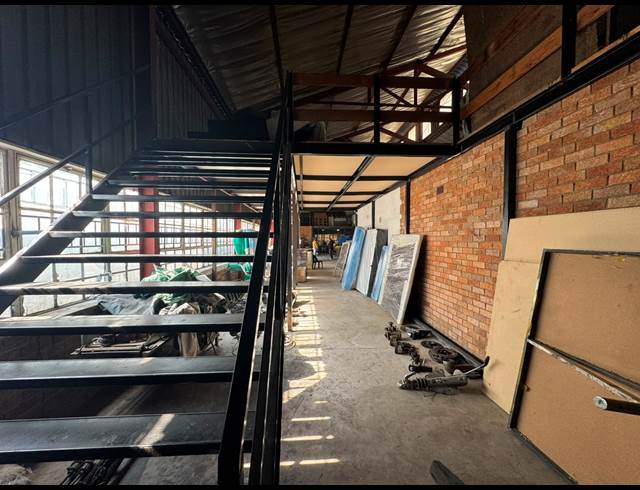 885M² WAREHOUSE TO LET IN AMALGAM