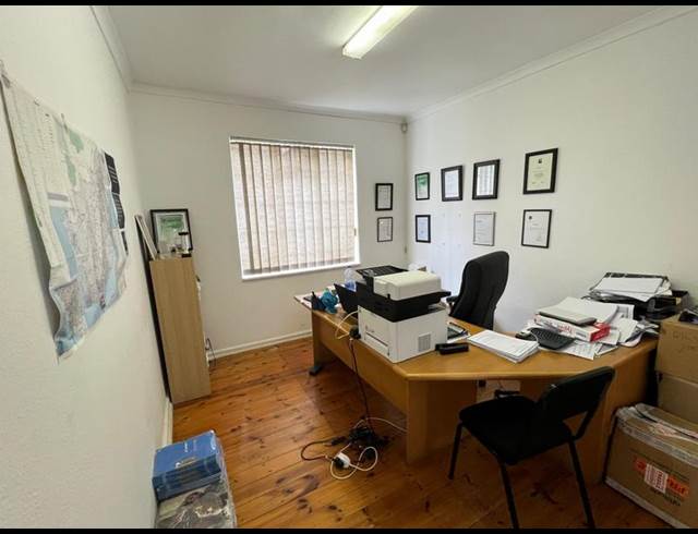 BUSINESS PROPERTY TO RENT IN NEWTON PARK