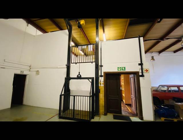 450M² WAREHOUSE TO LET IN HENNOPSPARK