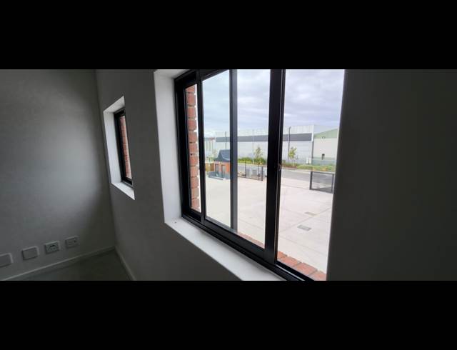 420M² WAREHOUSE TO LET IN RIVERGATE