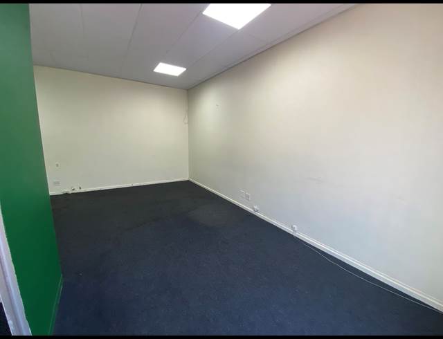 88M² OFFICE TO LET IN PAARDEN EILAND