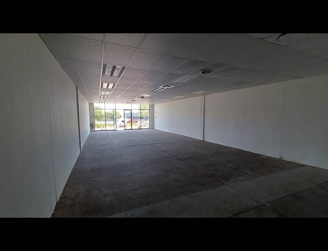 151M² RETAIL TO LET IN RIVERSIDE PARK