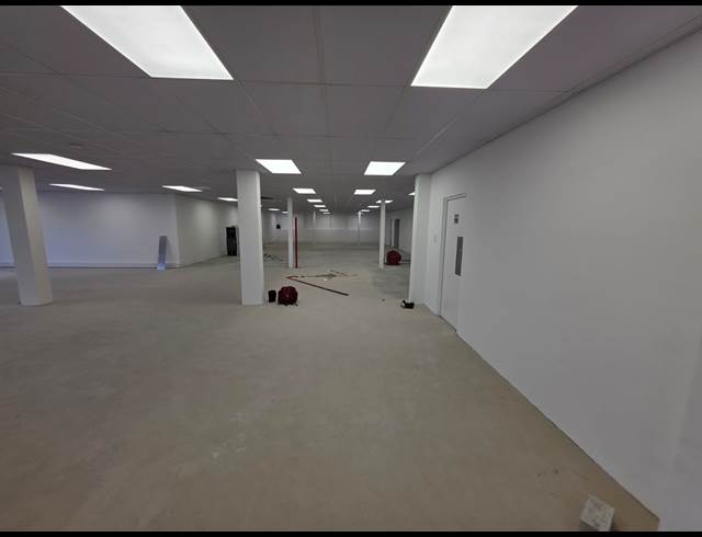400M² RETAIL TO LET IN STRAND CENTRAL