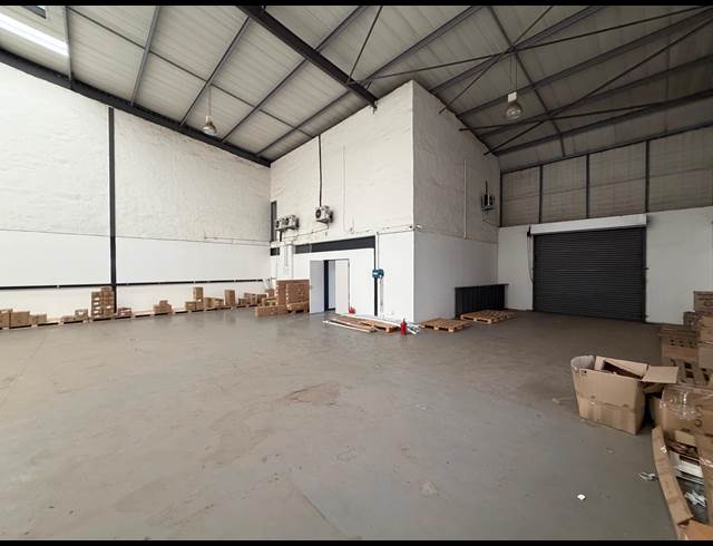 328M² WAREHOUSE TO LET IN HALFWAY HOUSE