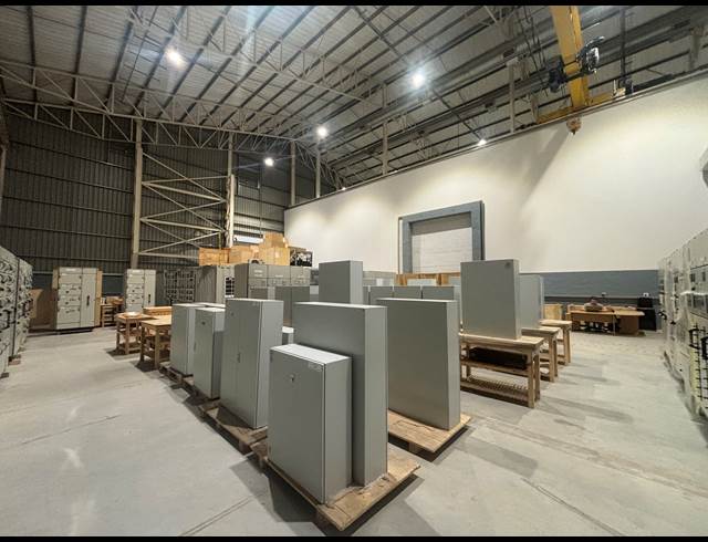 1,925M² FACTORY TO LET IN BLACKHEATH INDUSTRIAL