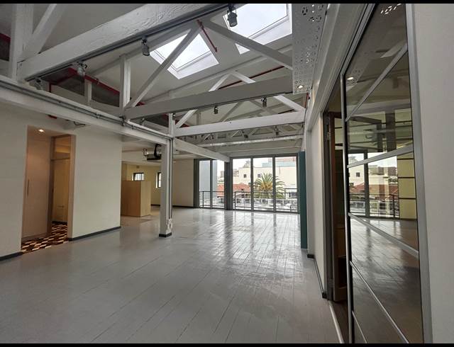300M² OFFICE TO LET IN CAPE TOWN CITY CENTRE