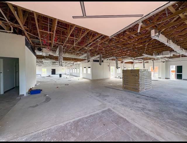 448M² OFFICE TO LET IN LA LUCIA RIDGE
