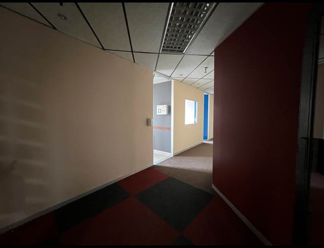 958M² OFFICE TO LET IN CENTURION CENTRAL