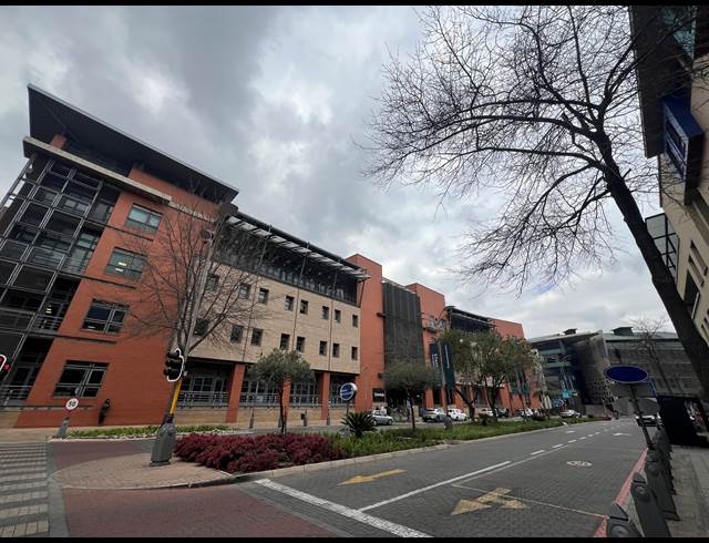 1,229M² OFFICE TO LET IN MELROSE ARCH