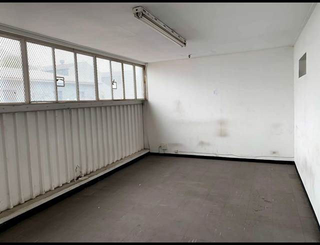 2,304M² WAREHOUSE TO LET IN ELSIES RIVER INDUSTRIAL