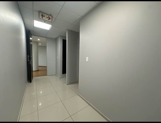947M² OFFICE TO LET IN SANDTON CENTRAL