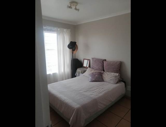 2 BEDROOM PROPERTY TO RENT IN VAN DYK PARK
