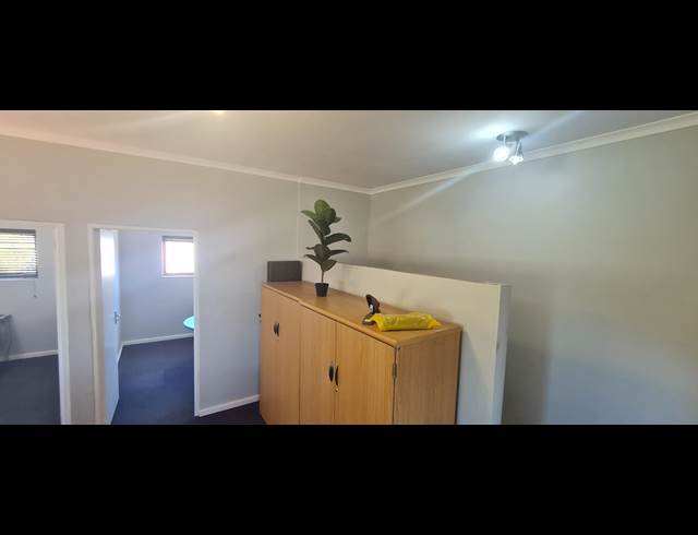 73M² OFFICE RENTED IN WYNBERG