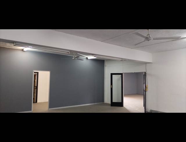 185M² OFFICE TO LET IN SONHEUWEL