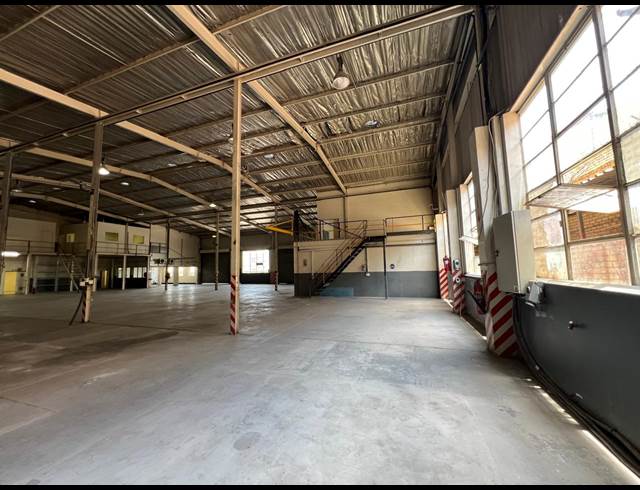 2,798M² WAREHOUSE TO LET IN STRIJDOMPARK