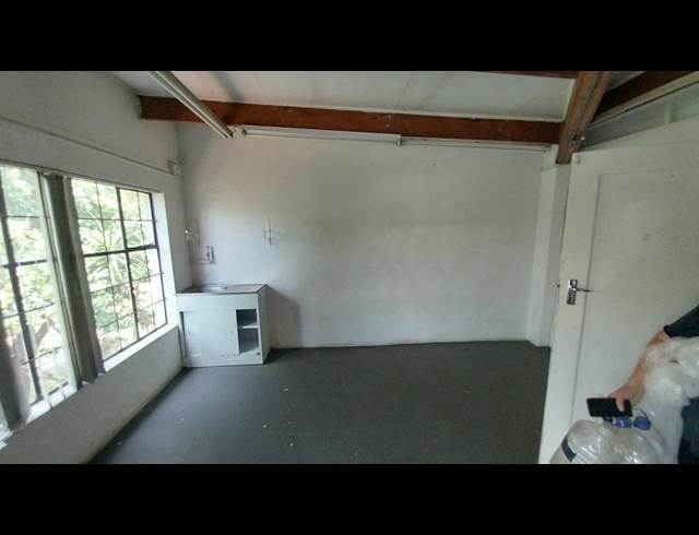 82M² WAREHOUSE TO LET IN KOEDOESPOORT INDUSTRIAL