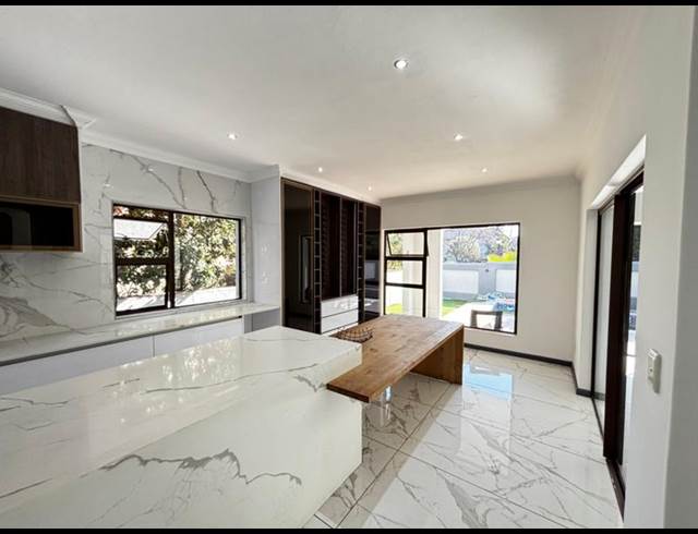 7 BEDROOM PROPERTY TO RENT IN FERNRIDGE ESTATE